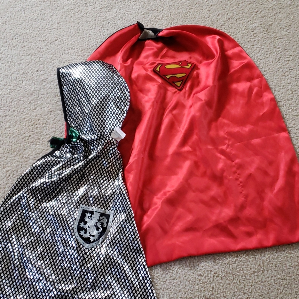 Reversible cape bundle